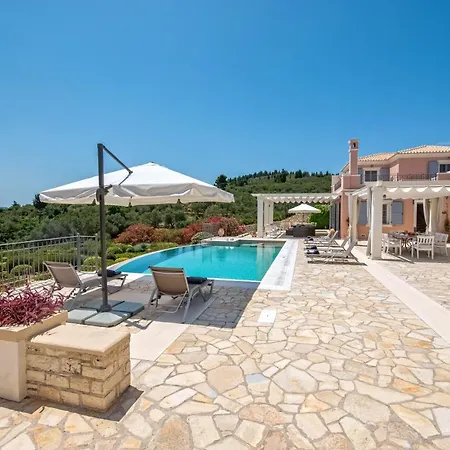 Andromeda Villa Tranakatika